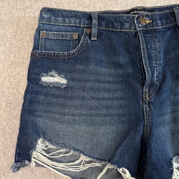 Calvin Klein Button Up Jean Shorts WMNS 30 Medium Wash Blue Ripped Raw Mid Rise - Picture 2 of 8